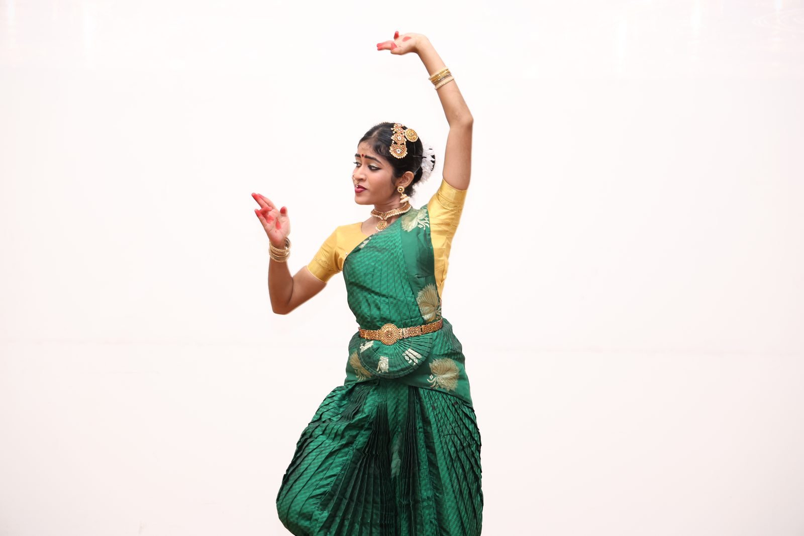 Bharatanatyam classical dance performance at the closing ceremony