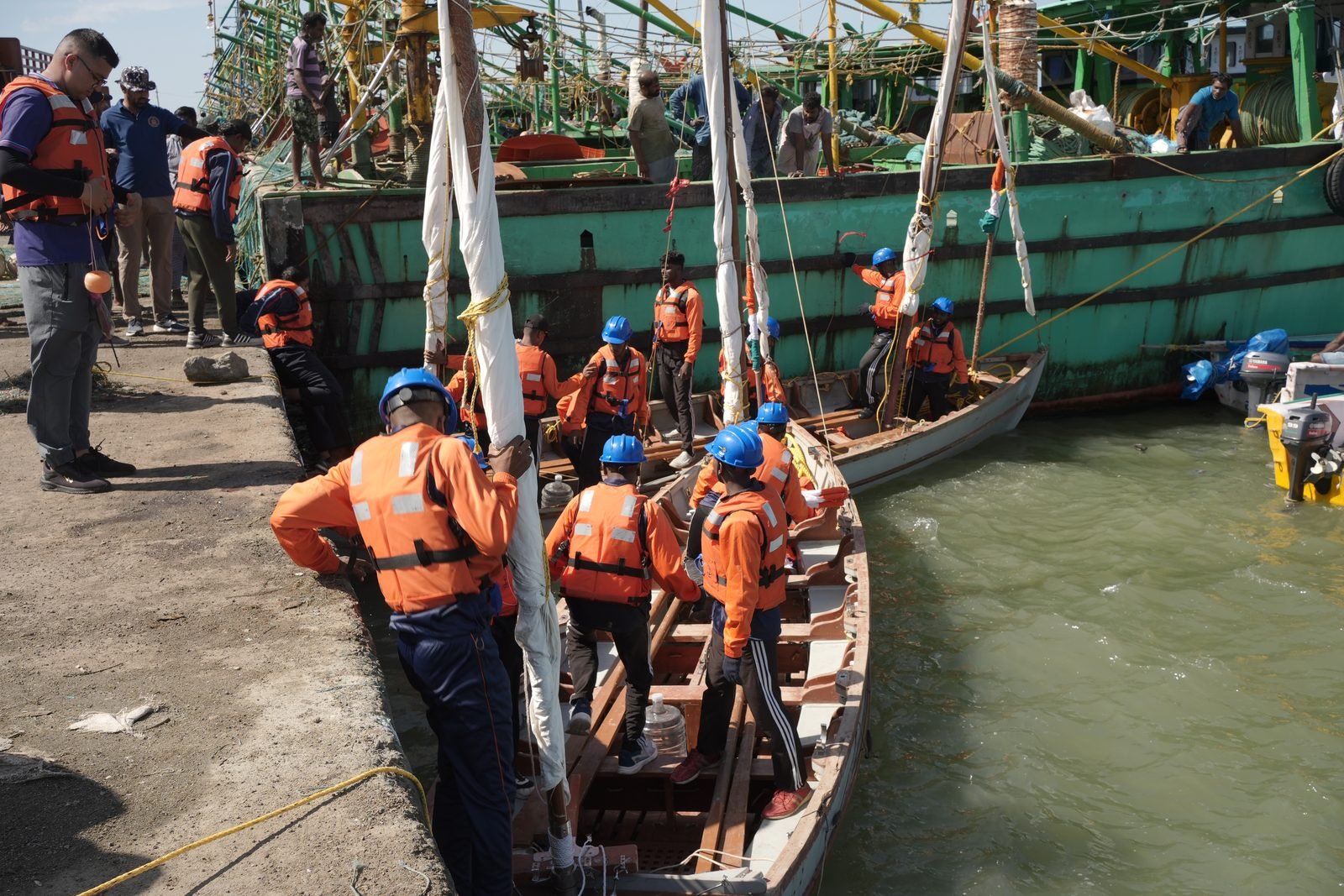 Cadets at the stern during a port tack