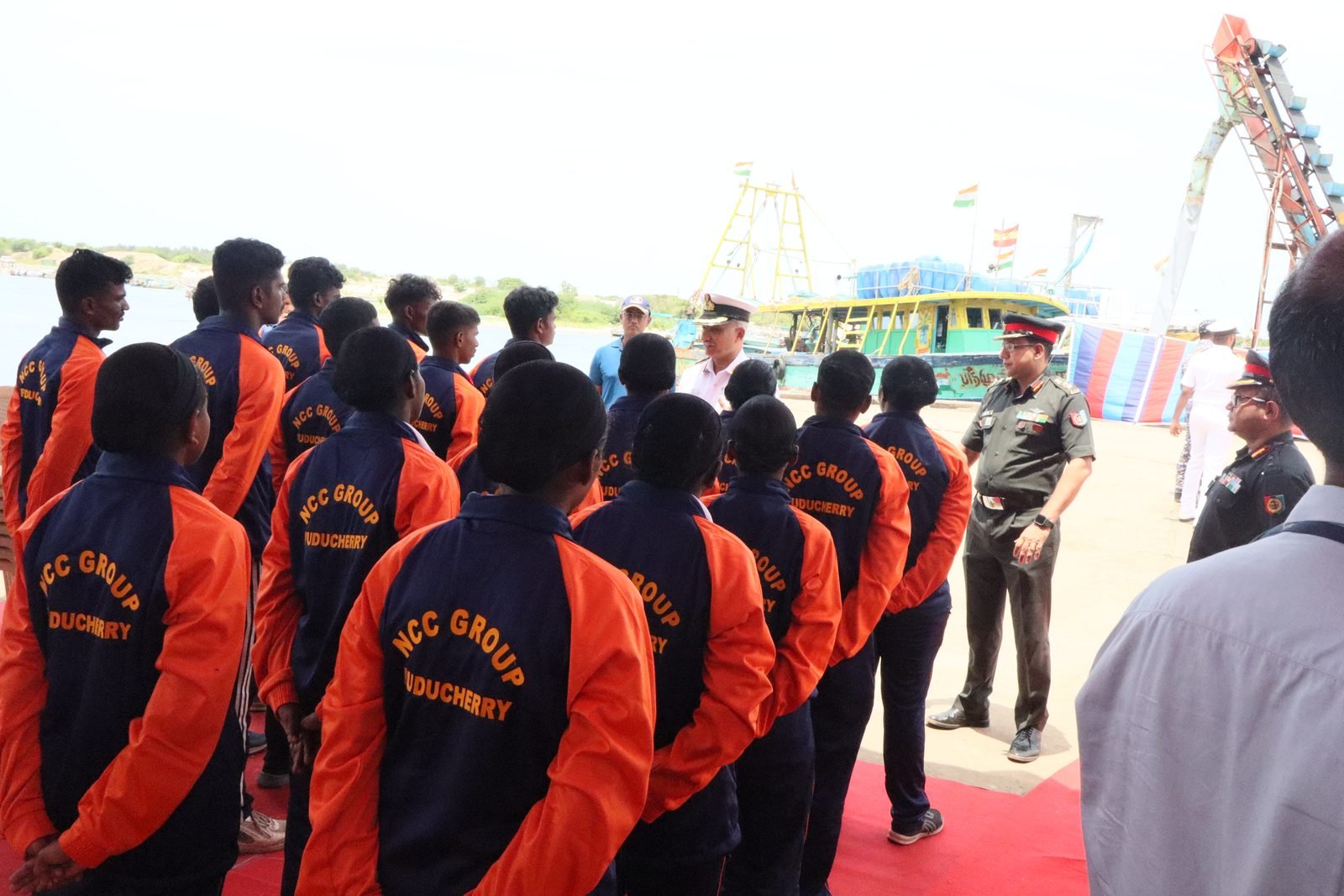 Whaler returning to Puducherry harbour under sail
